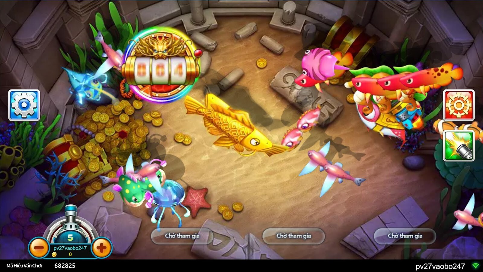 Anh em điều khiển hướng súng rồi nhắm bắn mục tiêu trong game Rồng Vàng